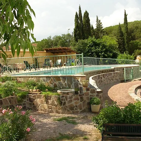 Mas Aurélia Hotel 2*